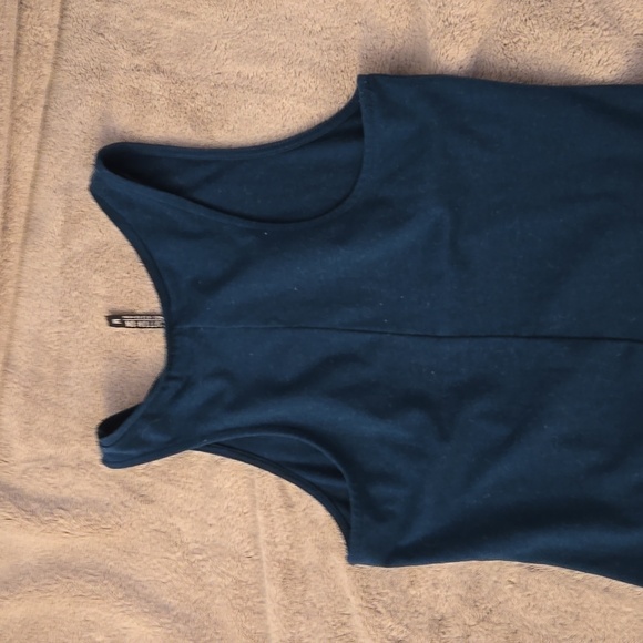 Dress - Picture 5 of 6